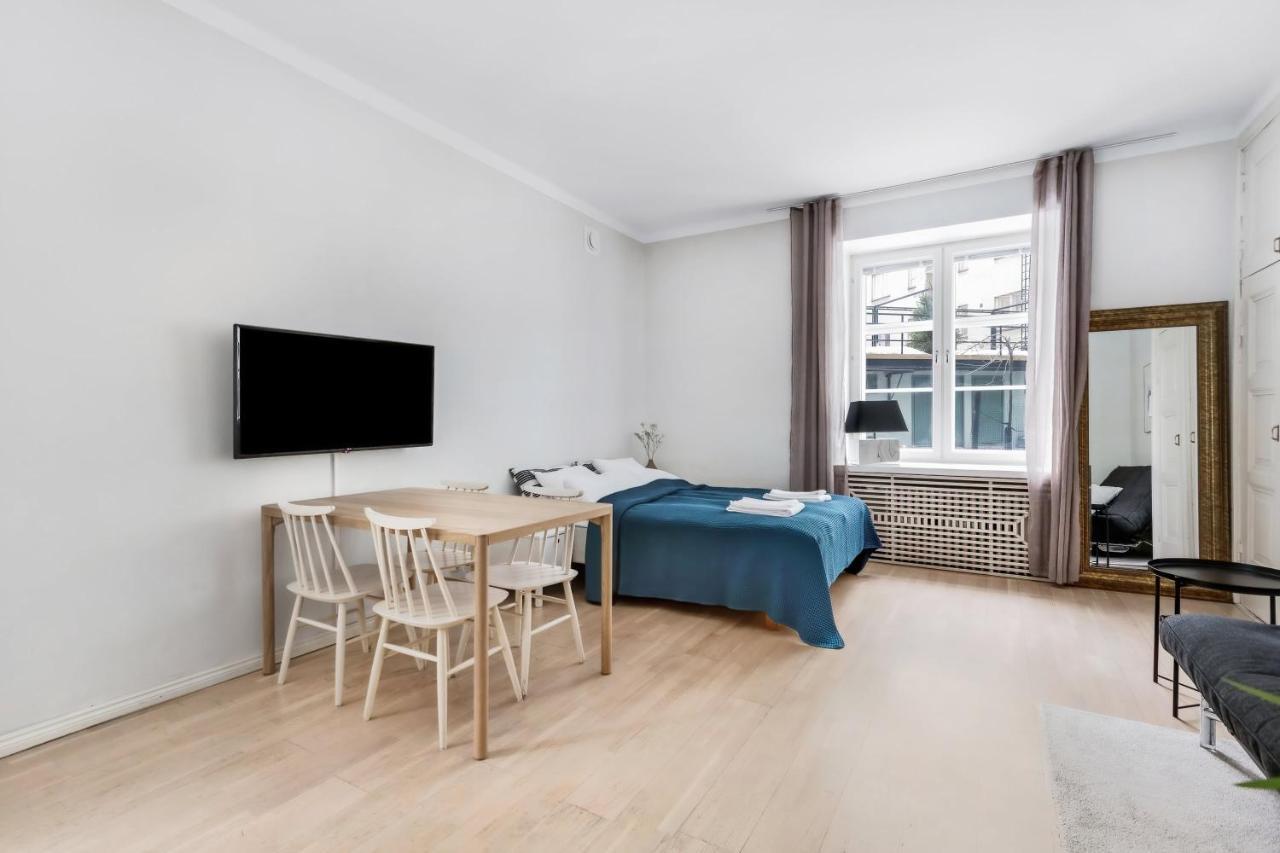 Wehost Modern Scandinavian Studio In Trendy Kallio Хельсинки Экстерьер фото